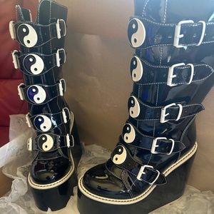 Dolls kill ting yang vegan platform boot
